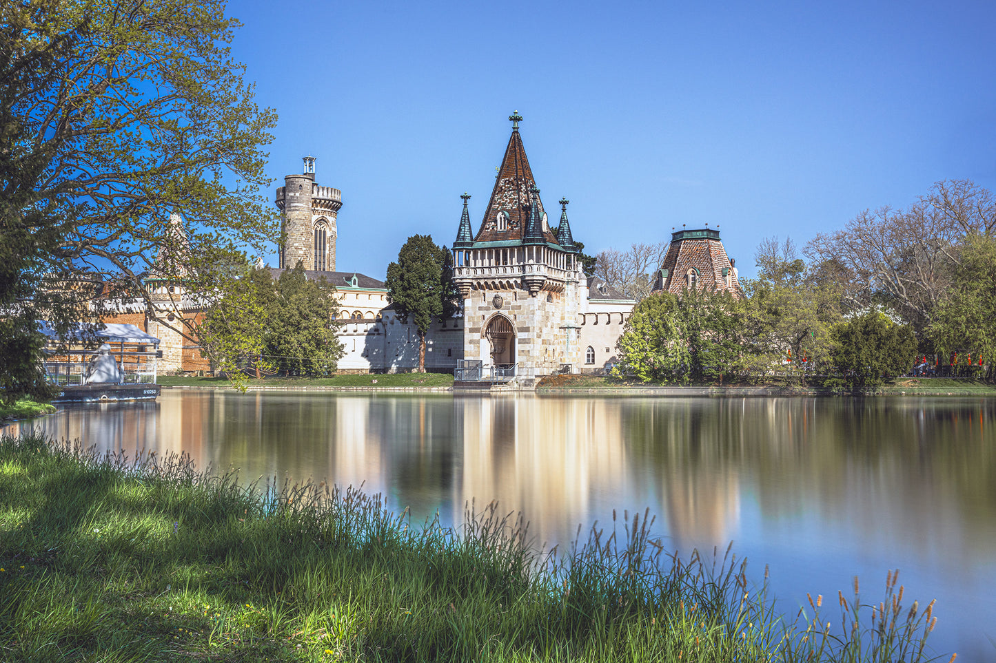 Franzensburg im Schlosspark LAXENBURG
