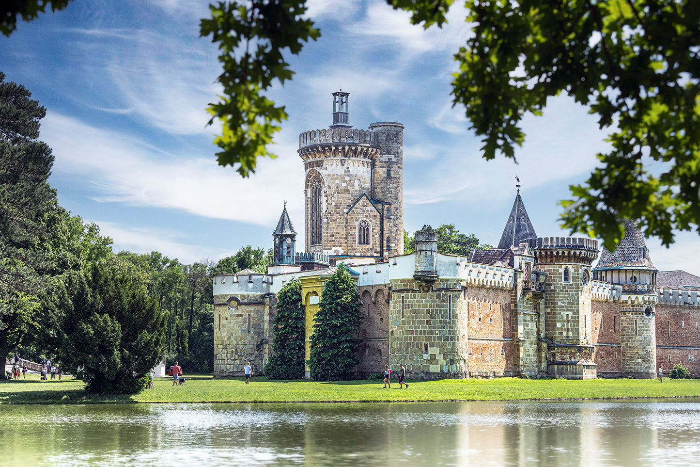 Franzensburg im Schlosspark LAXENBURG
