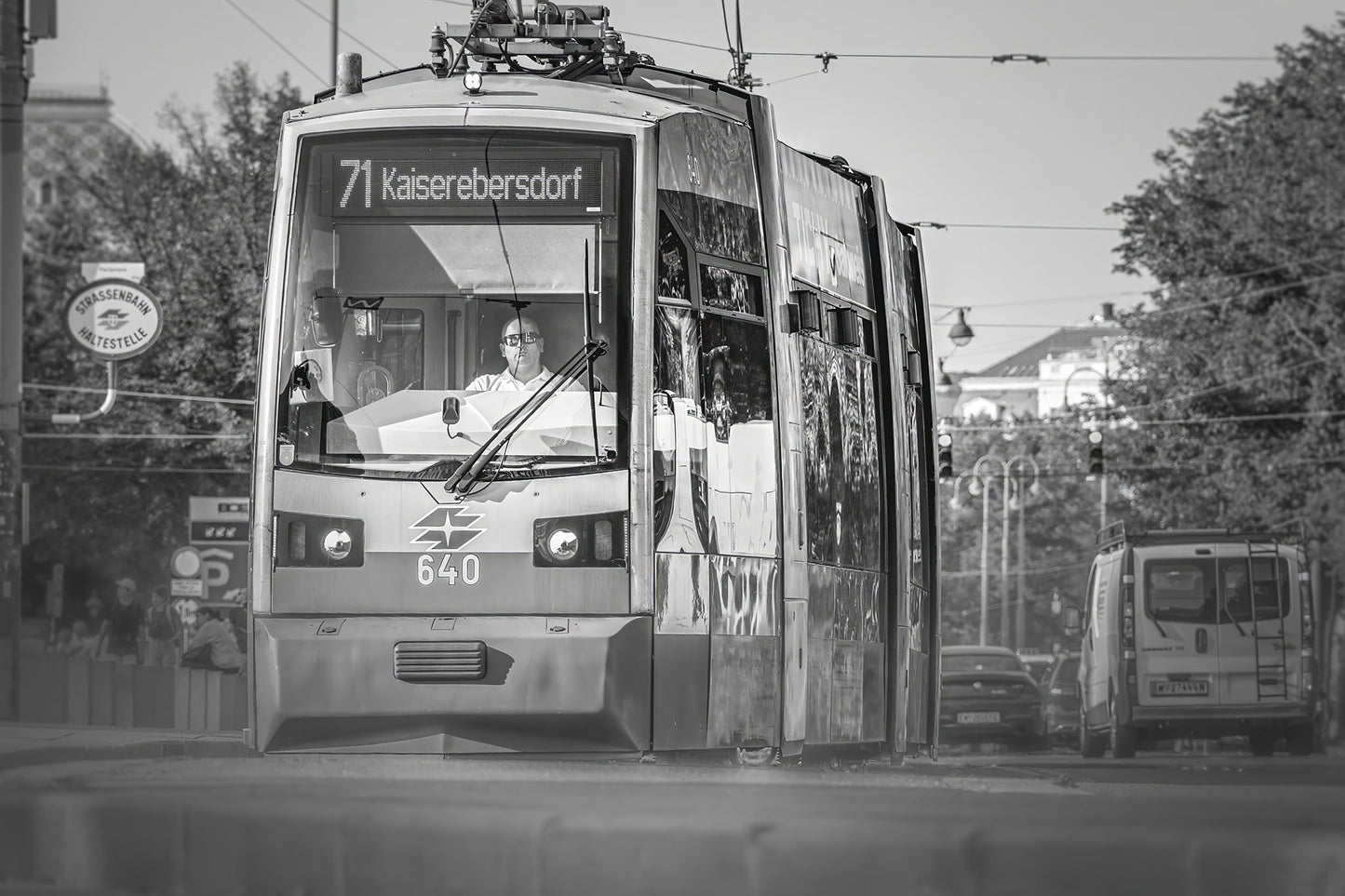 "Bim" Straßenbahn Haltestelle Volksgarten - Parlament